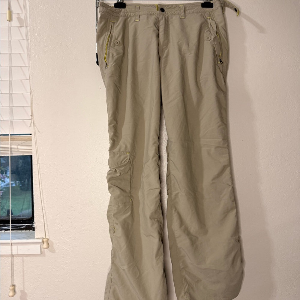 Patagonia Women’s Lightweight Hiking Khaki Pants